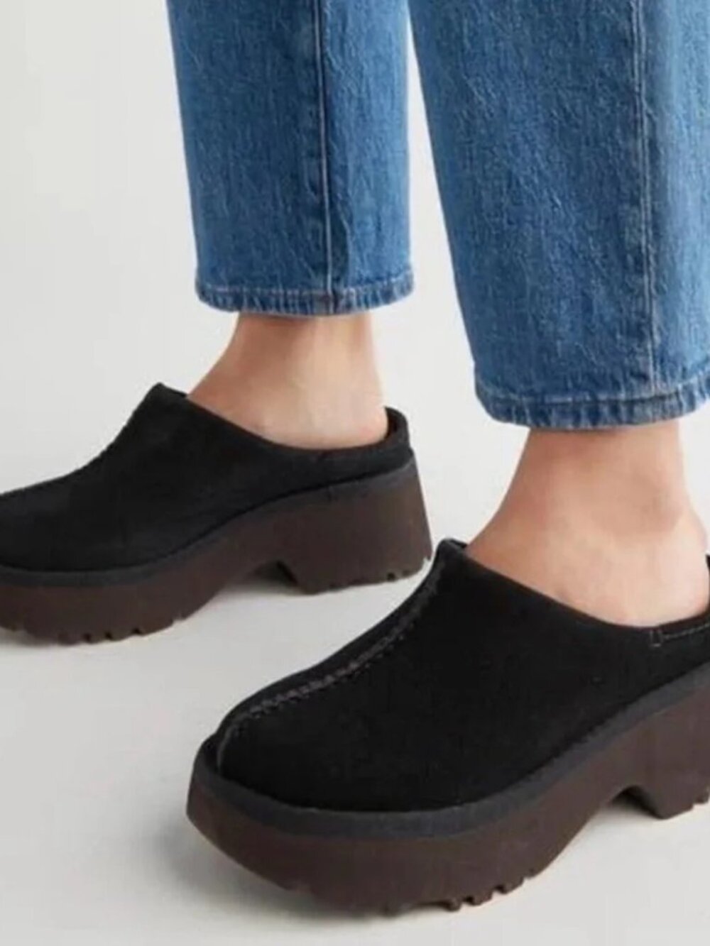 UGG New Heights Clog women's size 6 black